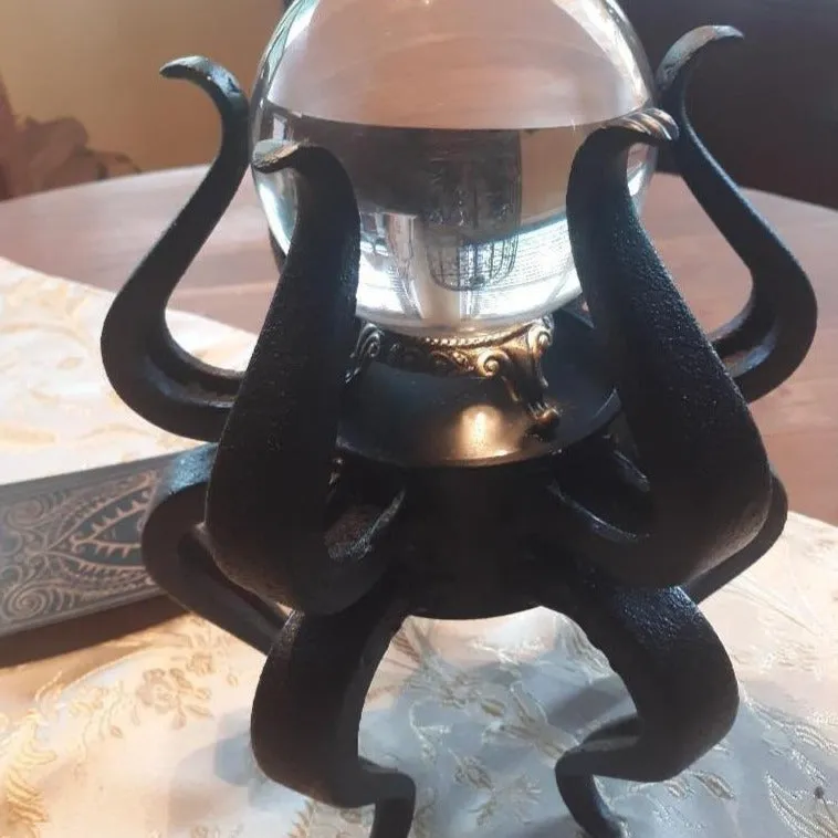 Candle - Romeo Catcher Candle and Crystal Ball Holder