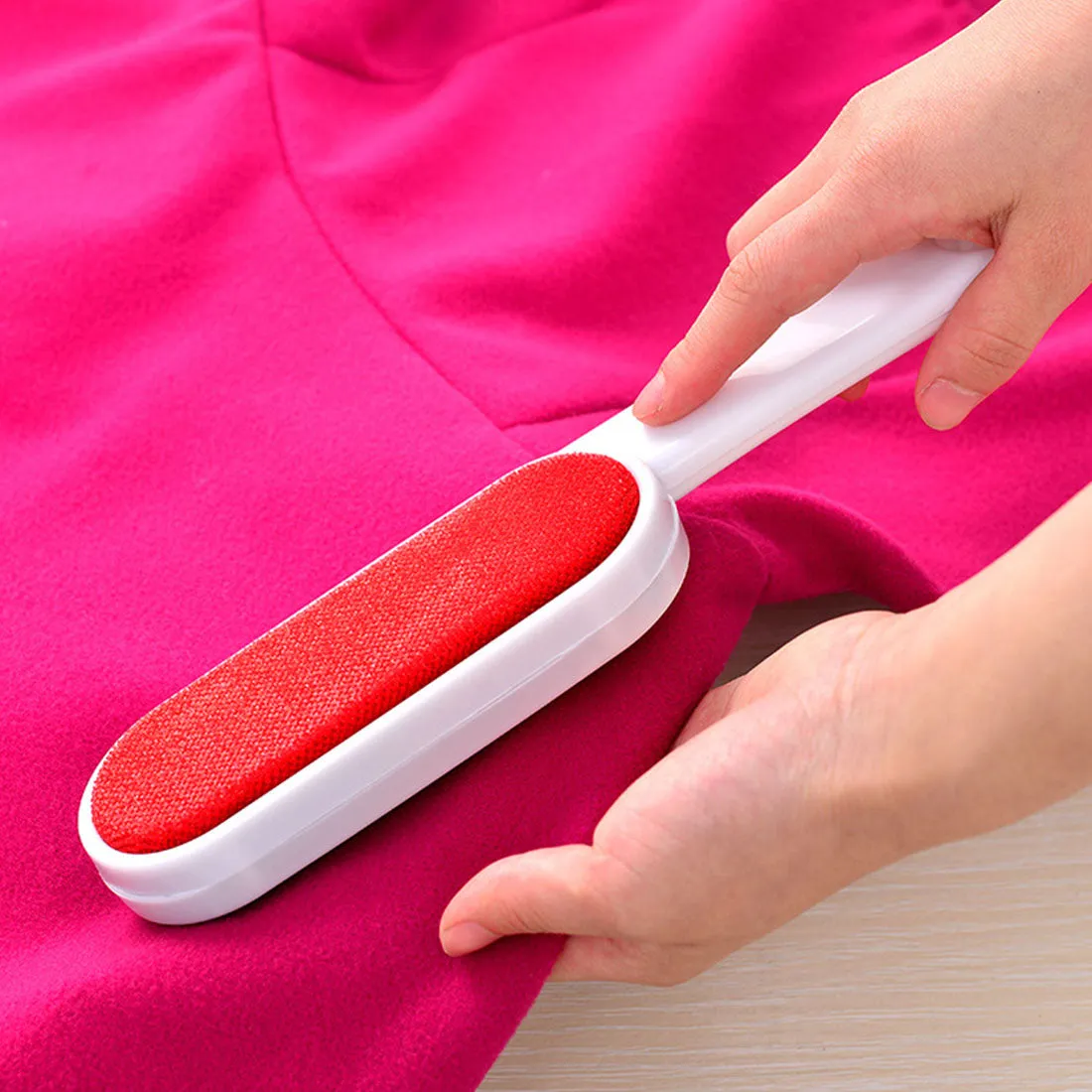 Double sided Reusable Pet Cleaning brush Clothes lint remover Static brush home coat Suit Brush Pet hair remover