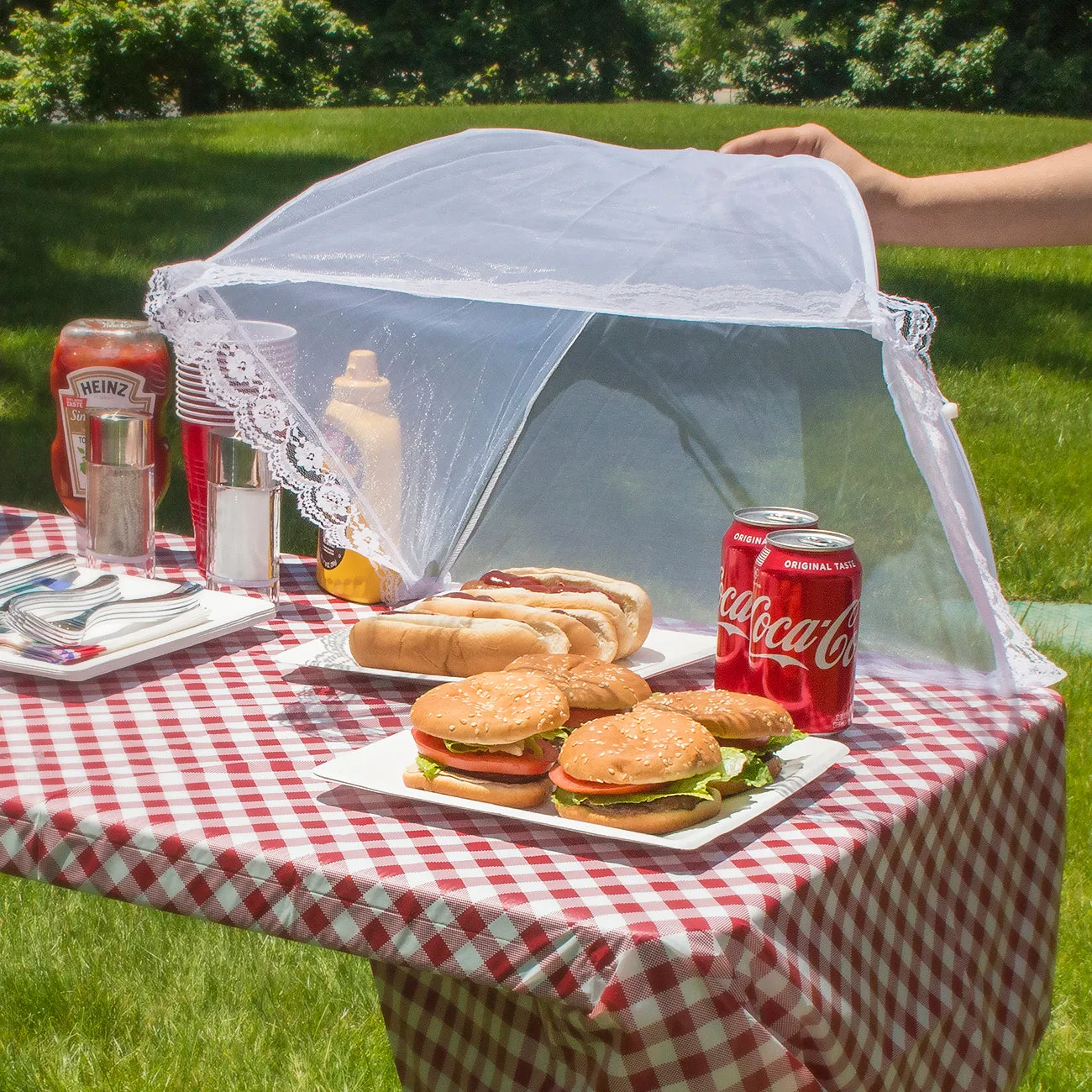 Inflatable Serving Bar and Food Cover Umbrellas
